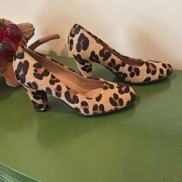 AEROSOLES NWOT Brown and Black Leopard Heels - Picture 3 of 8